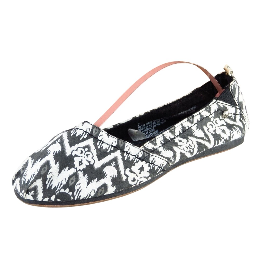 Mad Love Women's Size 7 M Black‎ White Patterned Fabric Ballet Flat Shoes